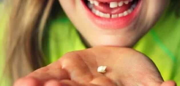 افتادن دندان آسیاب در خواب برای زن متاهل