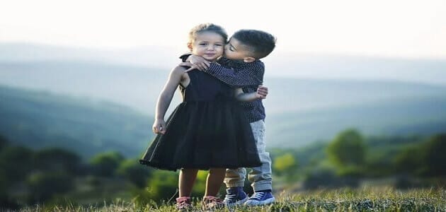 تعبیر خواب بوسیدن گونه