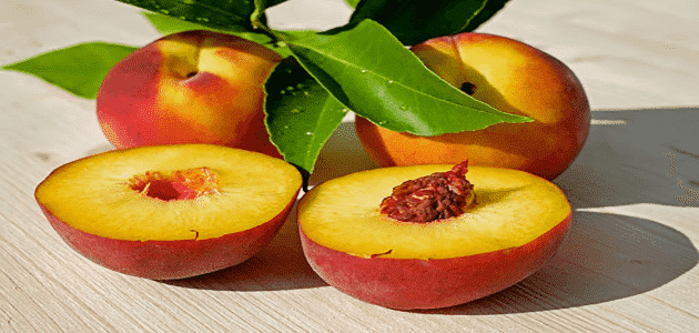 تعبیر دیدن هلو در خواب: خوردن، خریدن، چیدن