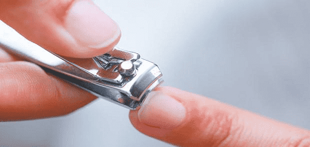 تعبیر دیدن کوتاه کردن ناخن در خواب